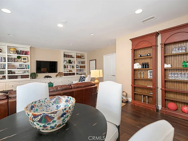 27 Via Monarca St — Photo 35