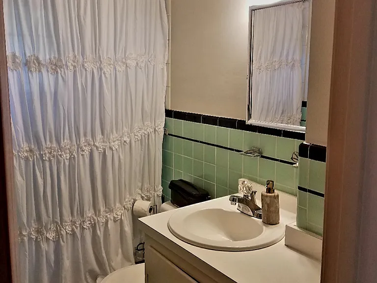 129 N Broadview Ave — Photo 14