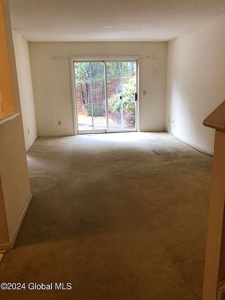 4th image of 13 Fairwood Drive