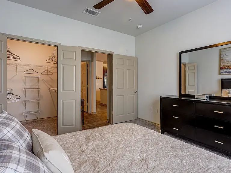 Bella Palazzo Luxury Apartment Community — Photo 29