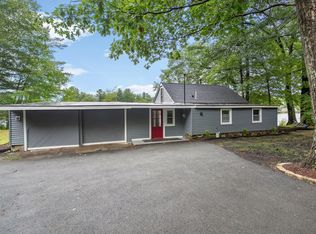 24 Cote Ln, Sutton, MA 01590
