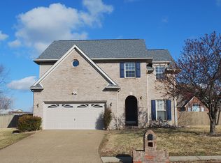 8244 Kingston Dr, Newburgh, IN 47630