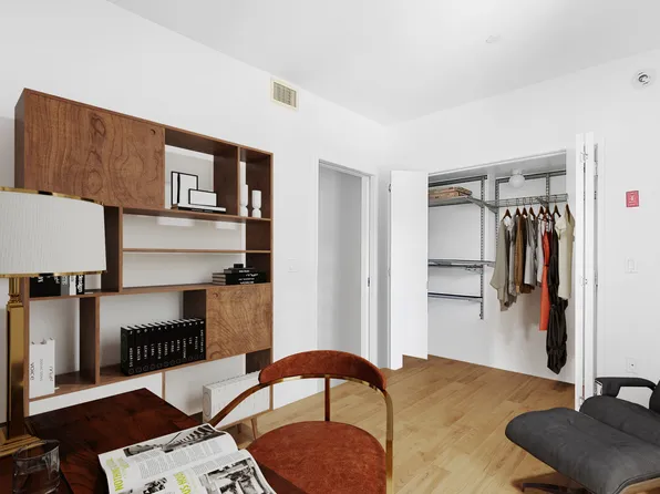 2605 Frederick Douglass Boulevard image 9 of 12