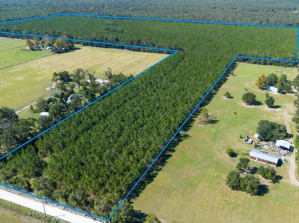2 221st Rd, Live Oak, FL 32060