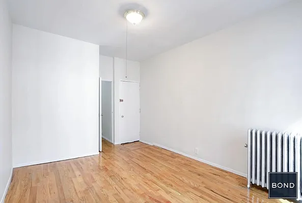 Rented by Bond New York | media 2