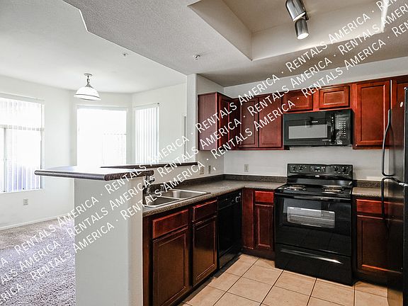 3rd image of 3830 S Lakewood Pkwy #2024