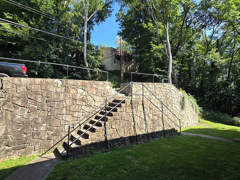 3 Lambert Pl #4 — Photo 12