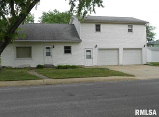 212 N Green St, Roanoke, IL
