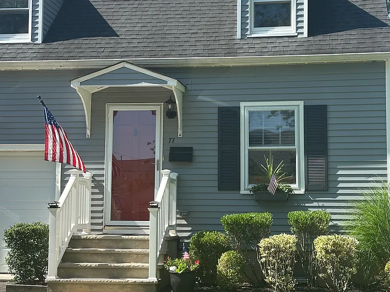 77 Wilson Ave — Photo 1