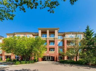 10 SE Hemlock Cres SW #304, Calgary, AB T3C 2Z1