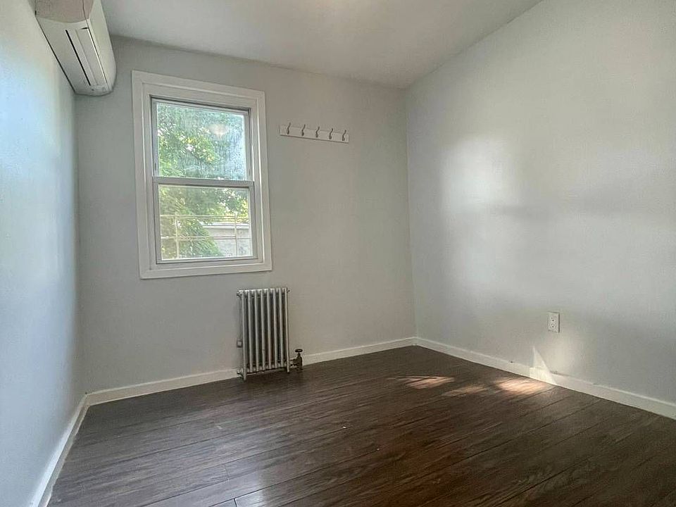 87 Conklin Ave Brooklyn NY Zillow