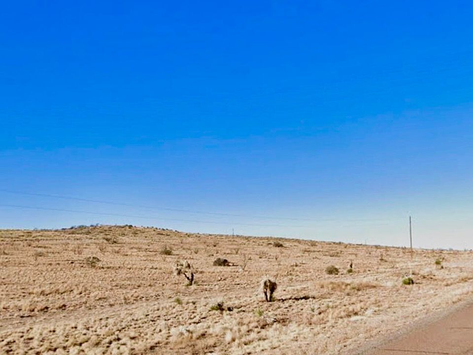 2nd image of 430 E Avenida Del Sol