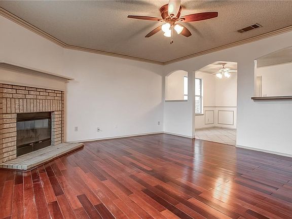 3rd image of 10265 Dallam Ln