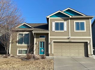 19460 R St, Omaha, NE 68135