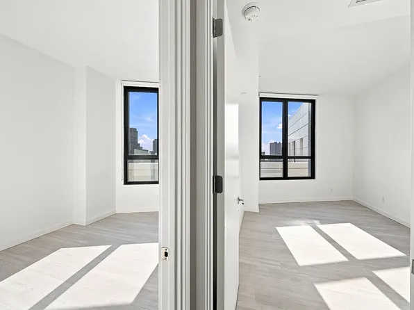 22 Chapel St, Brooklyn, NY