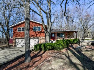 7264 Mile Rd, Sun Prairie, WI 53590