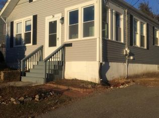74 Bay Rd, Barrington, RI 02806