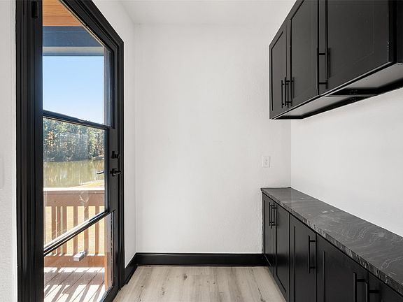 4th image of 42 Candlestick Dr
