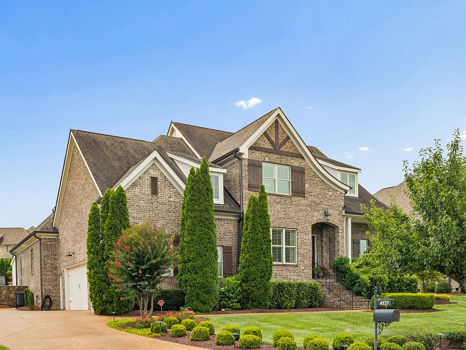 1st image of 4137 Banner Square Ln