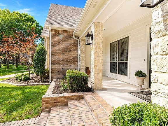 3rd image of 3638 Canyon Creek Cir