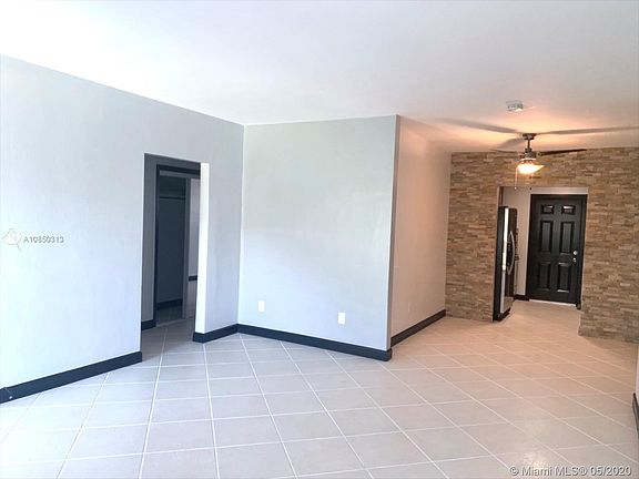 2nd image of 141 S Shore Dr APT 2