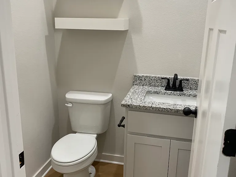 613 Cosmos St — Photo 10