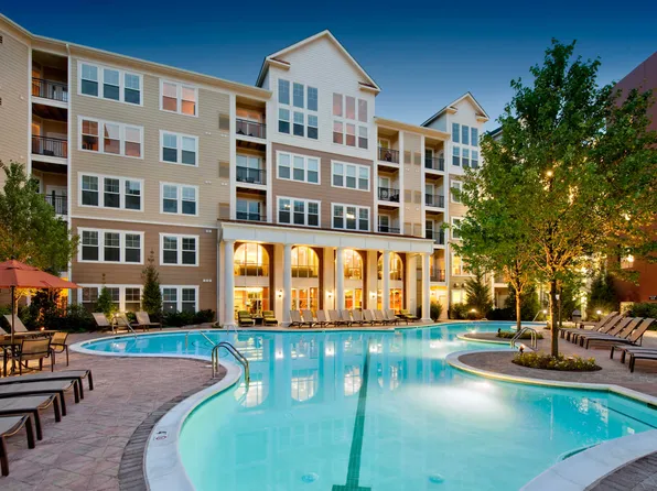 Westchester Rockville Station