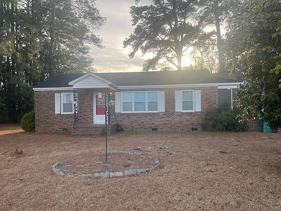 2nd image of 119 Golden Mack Rd