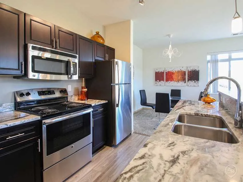 The Pointe Luxury Apartments — Photo 1