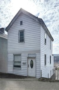 330 Iowa Ave, Glassport, PA, 15045