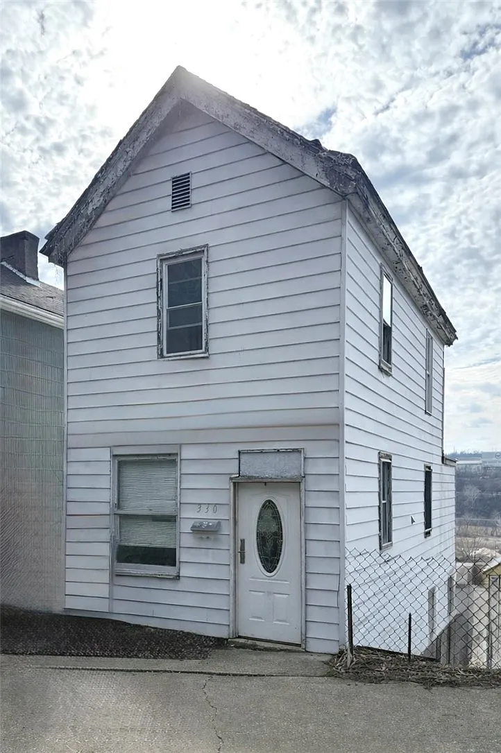 330 Iowa Ave photo 1