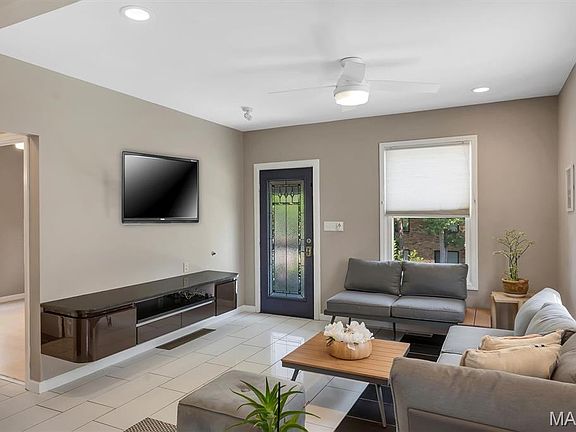 4th image of 2829 Brazeau Ave