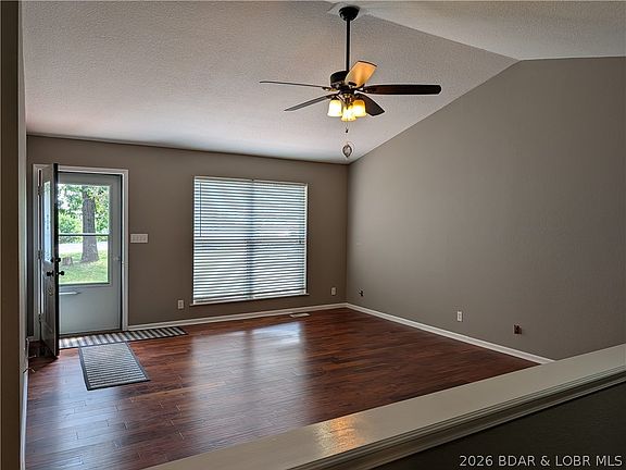 3rd image of 519 Bear Paw Rd