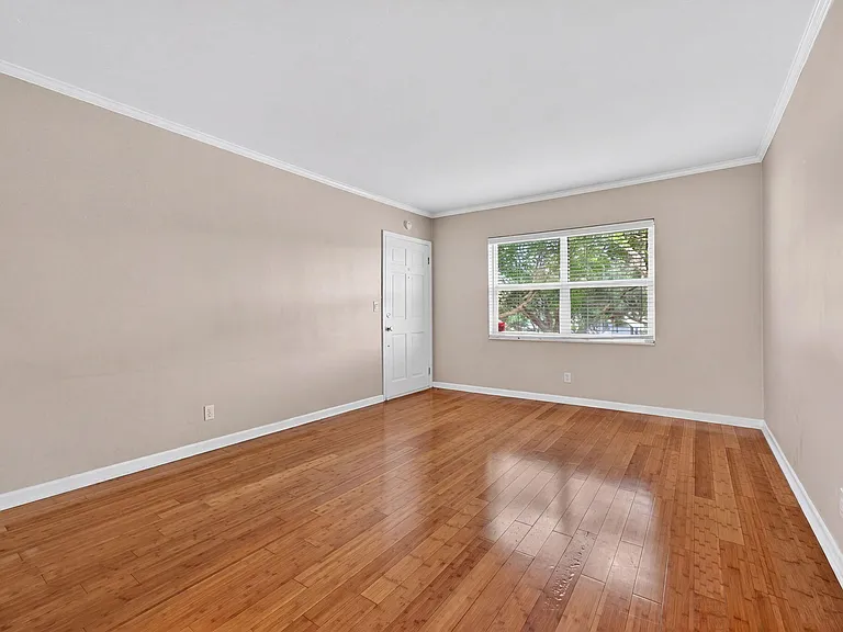 715 NE 91st St #3A — Photo 26