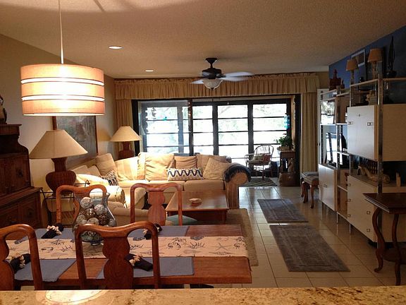 4th image of 1600 NE Dixie Hwy APT 6-203
