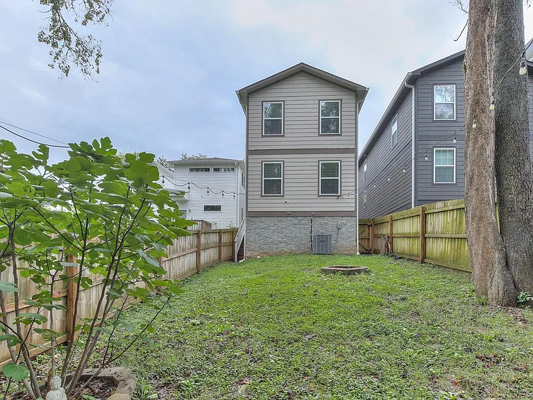 2223 24th Ave N #F — Photo 24