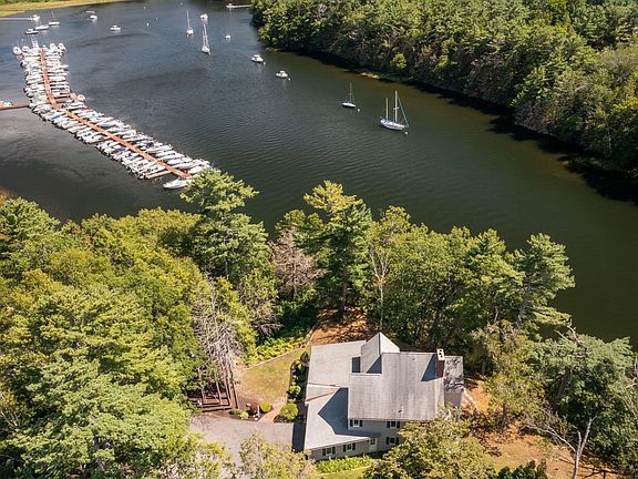 2nd image of 21 Glenhaven Circle W