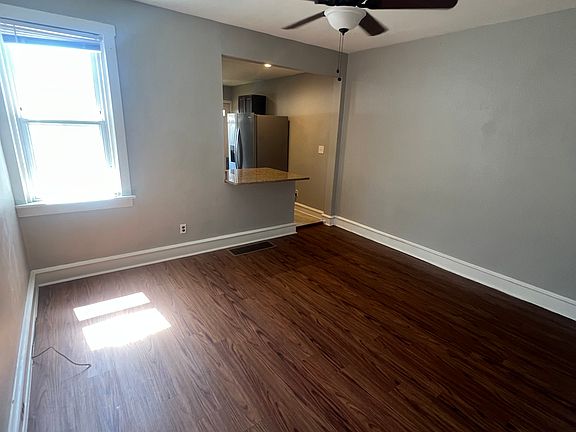 5th image of 1310 N Scott St