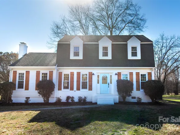 2918 Medlin Rd, Monroe, NC 28112