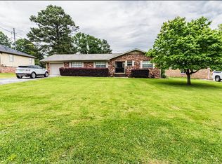 702 Holland Ave, Dalton, GA 30720