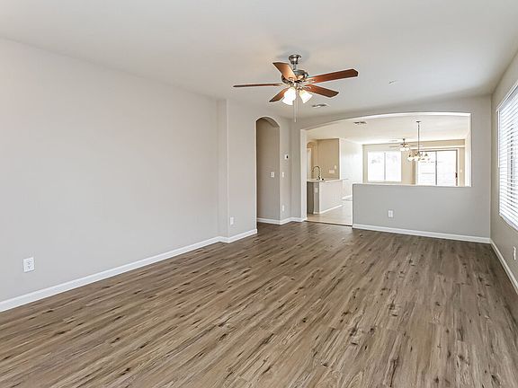 4th image of 973 E Nardini St