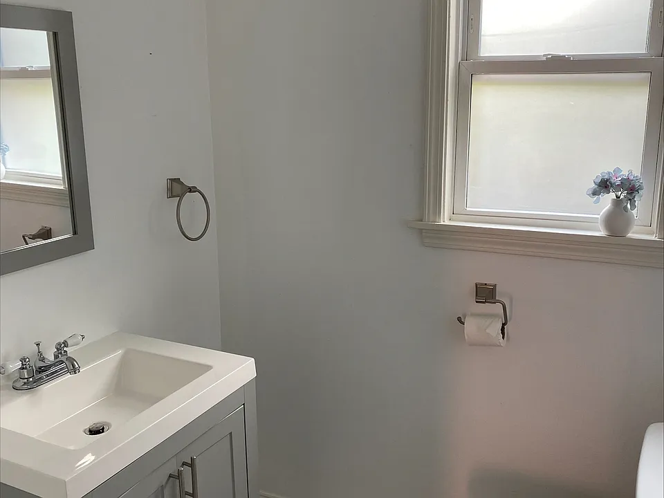 Bathroom / Laundry