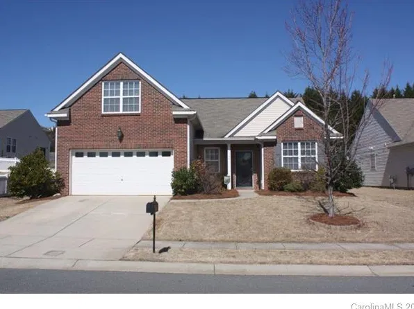 1724 Candlewood Ridge Ln, Matthews, NC 28105
