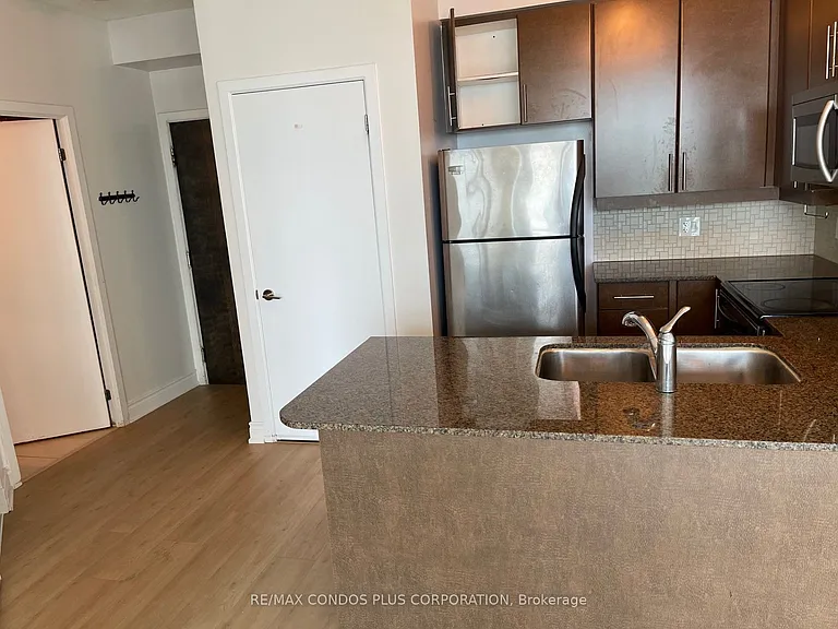 18 Harbour St #2508 — Photo 6