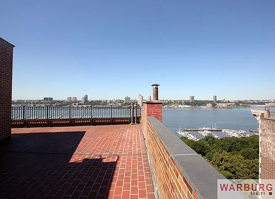 Sold by Warburg | media 2