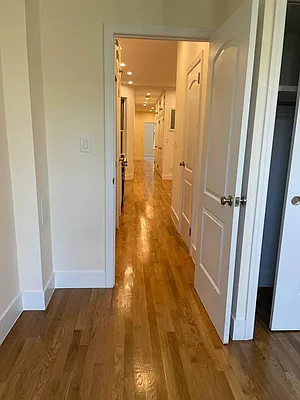 Rented by Manhattan Flats | media 18