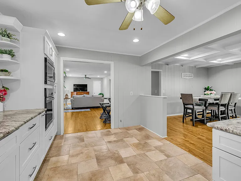 518 Twin Oak Dr — Photo 15