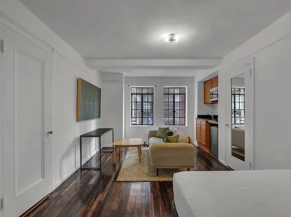 45 Tudor City Pl APT 712, New York, NY 10017