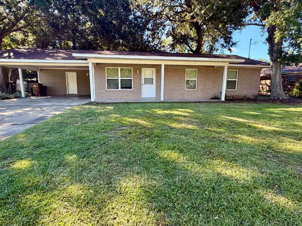 113 Alverado Dr, Long Beach, MS 39560