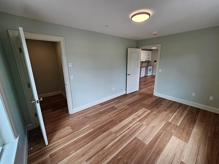 462 Main St #45 — Photo 3